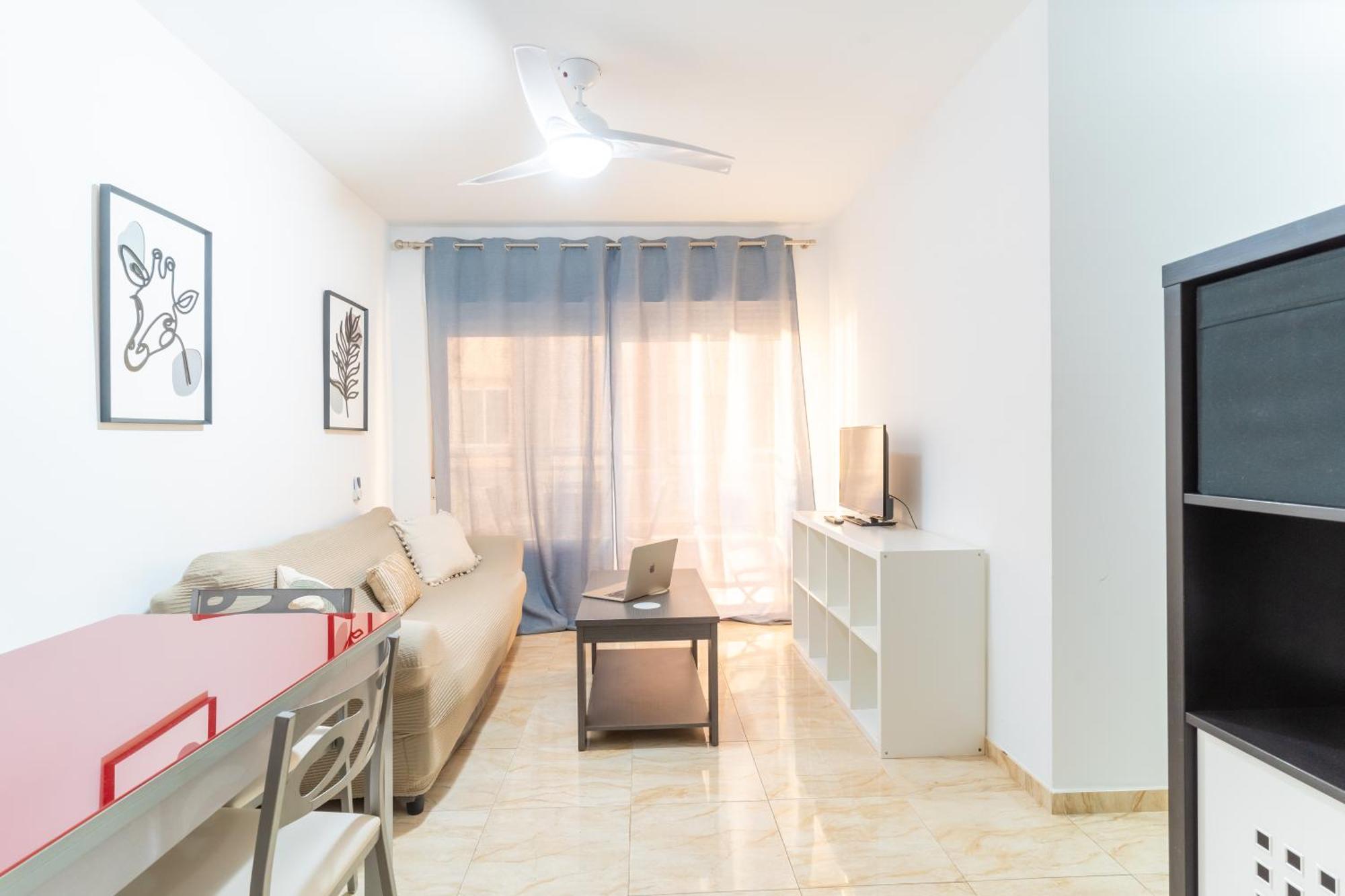 Trendy Homes Paseo Maritimo Apartment